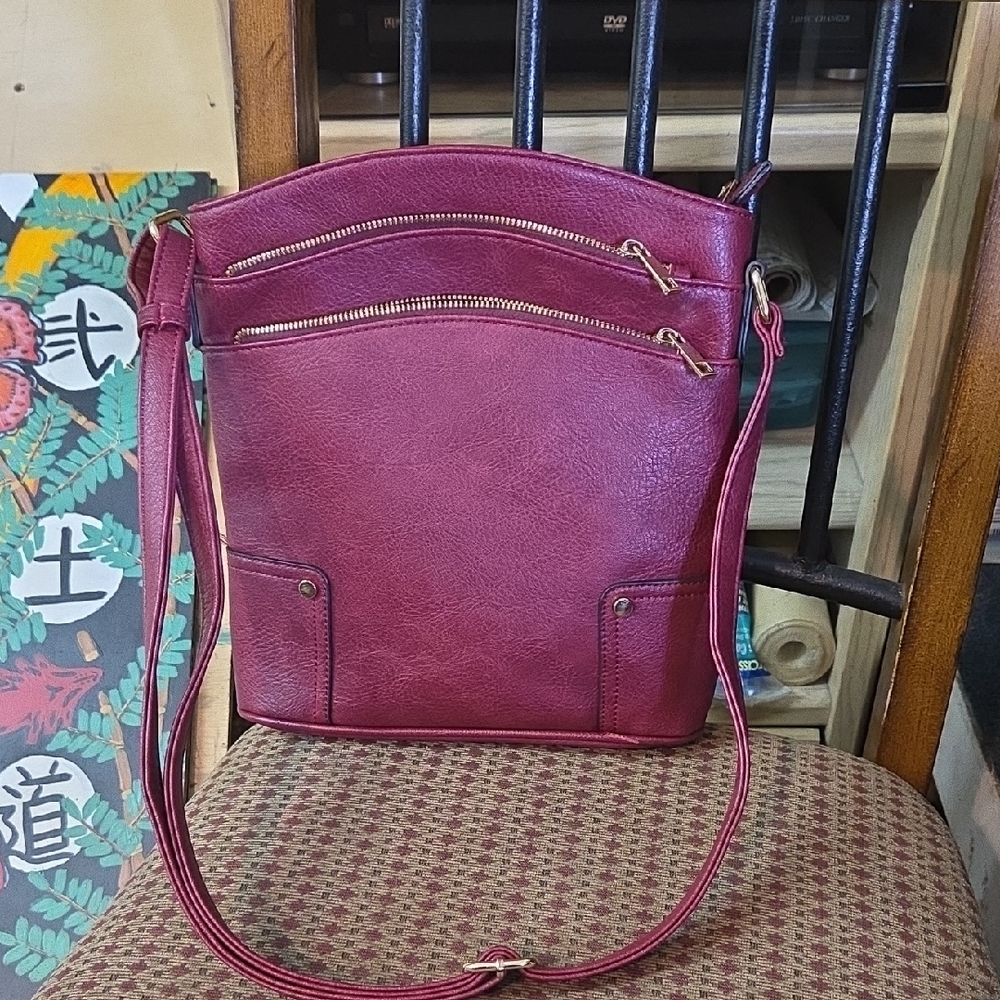Elegant Burgundy Shoulder Bag